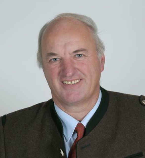 Hans Drescher (íVP) ist Landwirt sowie Bezirksjägermeister