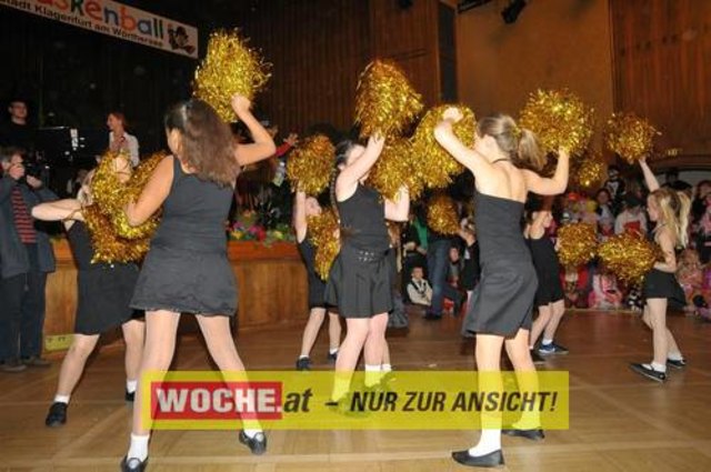 Viele kleine und große Narren tummelten sich bei Musik und Zauberei im Konzerthaus