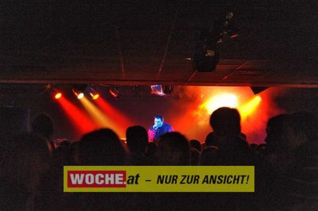 Einige Schüler der 7. Klasse des BG/BRG für Slowenen organisierten auch dieses Jahr wieder das Kontaktlinse / Kontaktna Leca 09 im ((stereo))club.