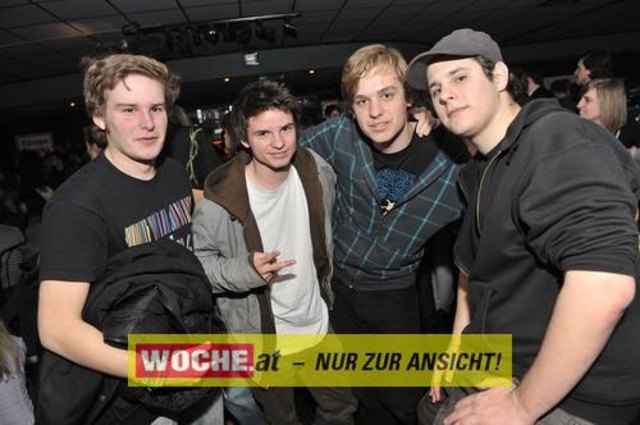 IM ((stereo))club fand das Kontaktlinse Festival mit vielen Künstlern aus den Musik, Theater und Comedybereich statt.