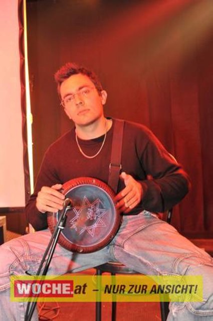 IM ((stereo))club fand das Kontaktlinse Festival mit vielen Künstlern aus den Musik, Theater und Comedybereich statt.