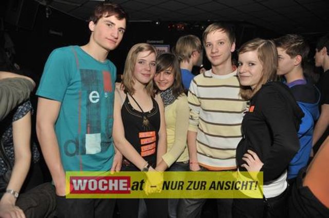 IM ((stereo))club fand das Kontaktlinse Festival mit vielen Künstlern aus den Musik, Theater und Comedybereich statt.