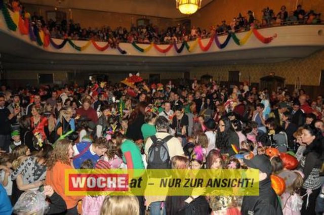 Viele kleine und große Narren tummelten sich bei Musik und Zauberei im Konzerthaus