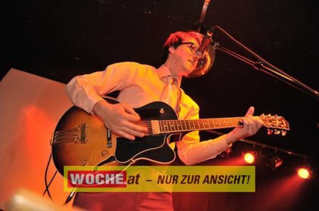 IM ((stereo))club fand das Kontaktlinse Festival mit vielen Künstlern aus den Musik, Theater und Comedybereich statt.