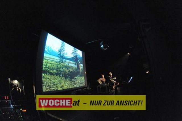 IM ((stereo))club fand das Kontaktlinse Festival mit vielen Künstlern aus den Musik, Theater und Comedybereich statt.