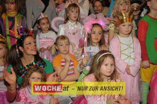 Viele kleine und große Narren tummelten sich bei Musik und Zauberei im Konzerthaus