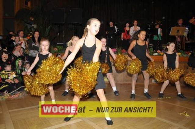 Viele kleine und große Narren tummelten sich bei Musik und Zauberei im Konzerthaus