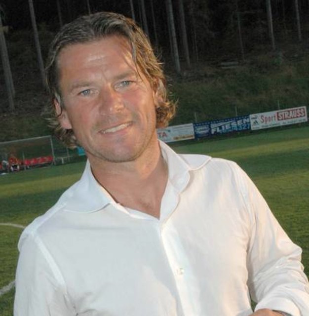 Der eingesprungene Pico! Jürgen Pichorner kämpft um einen Platz in der SK Austria-Startelf. Frenkie Schinkels ist noch am Grübeln
