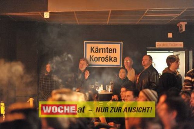 IM ((stereo))club fand das Kontaktlinse Festival mit vielen Künstlern aus den Musik, Theater und Comedybereich statt.
