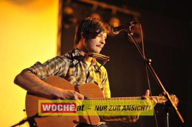 IM ((stereo))club fand das Kontaktlinse Festival mit vielen Künstlern aus den Musik, Theater und Comedybereich statt.