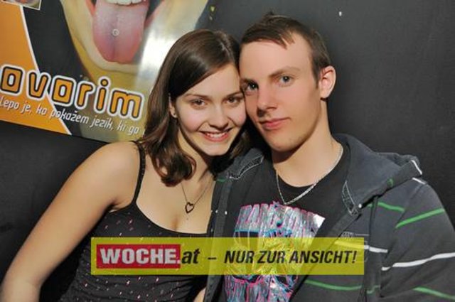 Einige Schüler der 7. Klasse des BG/BRG für Slowenen organisierten auch dieses Jahr wieder das Kontaktlinse / Kontaktna Leca 09 im ((stereo))club.