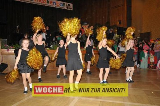 Viele kleine und große Narren tummelten sich bei Musik und Zauberei im Konzerthaus