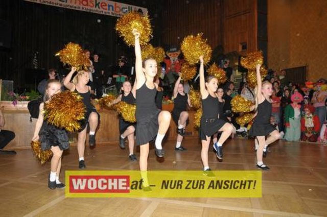 Viele kleine und große Narren tummelten sich bei Musik und Zauberei im Konzerthaus