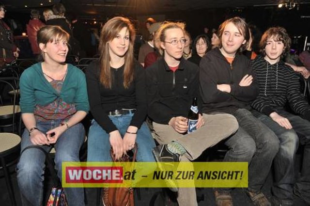 IM ((stereo))club fand das Kontaktlinse Festival mit vielen Künstlern aus den Musik, Theater und Comedybereich statt.
