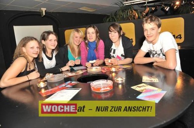 IM ((stereo))club fand das Kontaktlinse Festival mit vielen Künstlern aus den Musik, Theater und Comedybereich statt.
