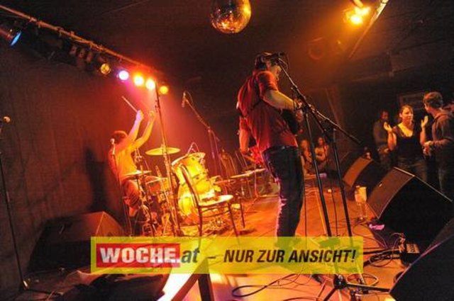IM ((stereo))club fand das Kontaktlinse Festival mit vielen Künstlern aus den Musik, Theater und Comedybereich statt.