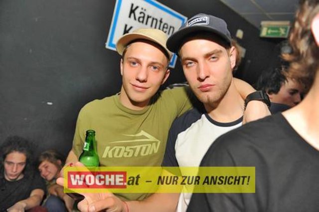Einige Schüler der 7. Klasse des BG/BRG für Slowenen organisierten auch dieses Jahr wieder das Kontaktlinse / Kontaktna Leca 09 im ((stereo))club.