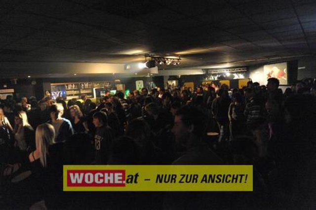 IM ((stereo))club fand das Kontaktlinse Festival mit vielen Künstlern aus den Musik, Theater und Comedybereich statt.