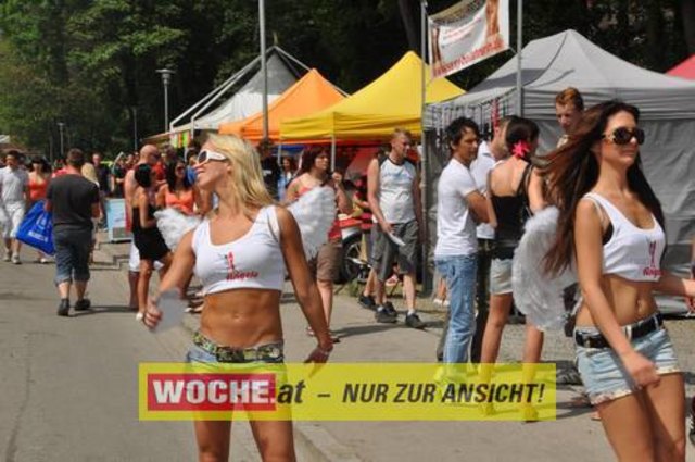 Der See ruft! In Reifnitz und rund um den Wörthersee haben die GTI-Fans beim "28. GTI-Treffen" das Sagen!