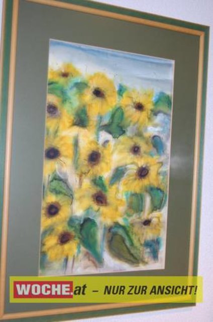 Zum 50-er wurde die Präsidentin von ART 13, von Künstlern und Nachbarn lautstark geweckt!