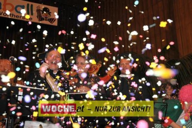 Viele kleine und große Narren tummelten sich bei Musik und Zauberei im Konzerthaus