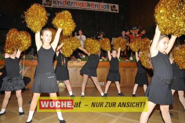 Viele kleine und große Narren tummelten sich bei Musik und Zauberei im Konzerthaus