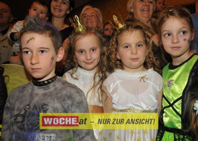 Viele kleine und große Narren tummelten sich bei Musik und Zauberei im Konzerthaus