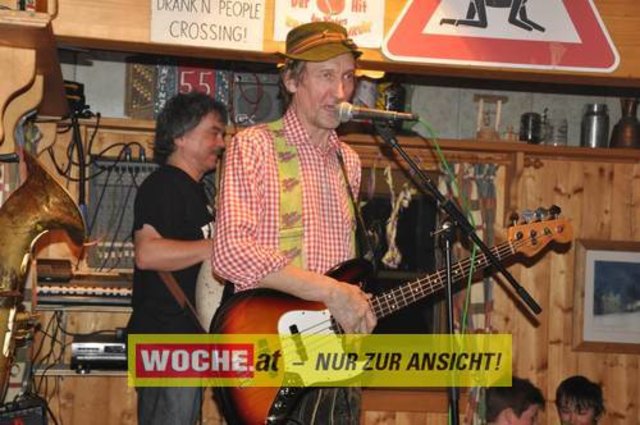 Hüttengaudi in der Almstubn am Falkert mit dem "Skilehrer-Trio".