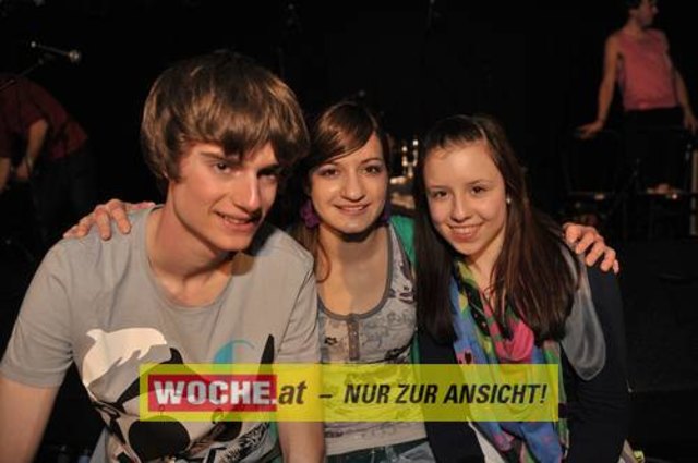 IM ((stereo))club fand das Kontaktlinse Festival mit vielen Künstlern aus den Musik, Theater und Comedybereich statt.