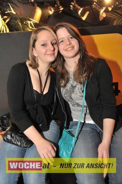 IM ((stereo))club fand das Kontaktlinse Festival mit vielen Künstlern aus den Musik, Theater und Comedybereich statt.