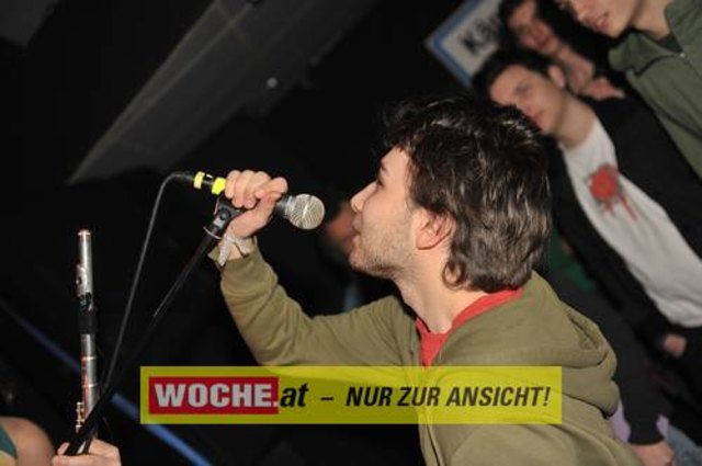 IM ((stereo))club fand das Kontaktlinse Festival mit vielen Künstlern aus den Musik, Theater und Comedybereich statt.