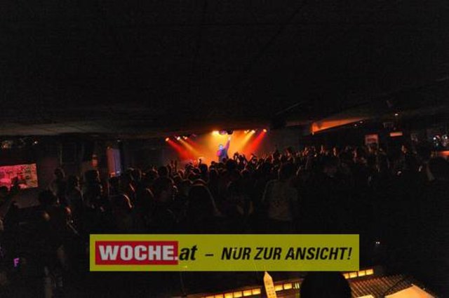 Einige Schüler der 7. Klasse des BG/BRG für Slowenen organisierten auch dieses Jahr wieder das Kontaktlinse / Kontaktna Leca 09 im ((stereo))club.