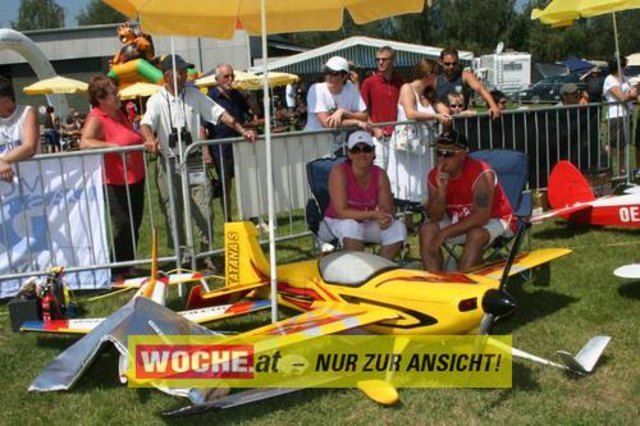 Die WOCHE besuchte die Modellflugshow 2009 in St. Marein.