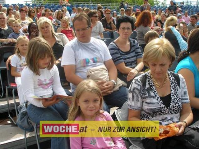 Die Hexe "Bibi Blocksberg" begeisterte auf der Wörtherseebühne.