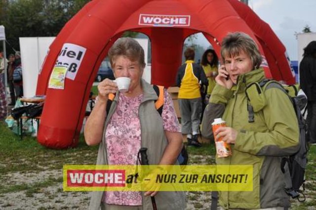 Anlässlich vom Herbst Aktivtag am Faakersee, gab es den letzten WOCHE-Wandertag der Saison. Gewandert wurde ab der Burgruine Finkenstein. Hunderte Teilnehmer nahmen daran teil!