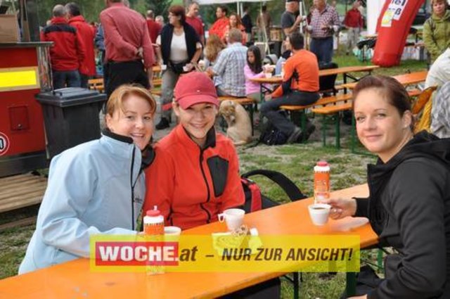 Anlässlich vom Herbst Aktivtag am Faakersee, gab es den letzten WOCHE-Wandertag der Saison. Gewandert wurde ab der Burgruine Finkenstein. Hunderte Teilnehmer nahmen daran teil!