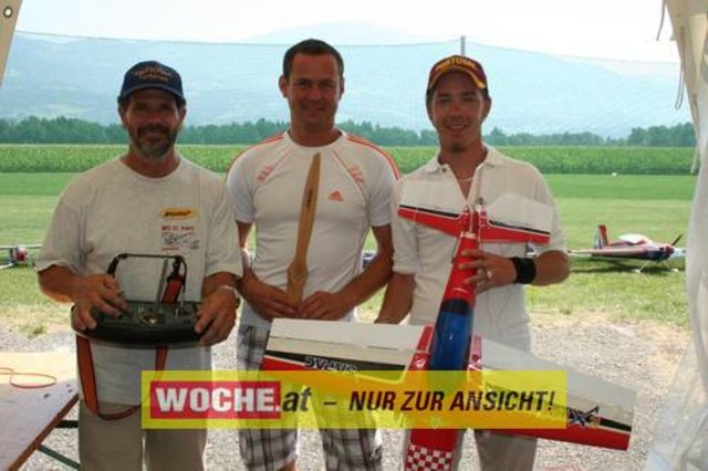 Die WOCHE besuchte die Modellflugshow 2009 in St. Marein.