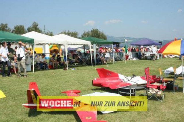 Die WOCHE besuchte die Modellflugshow 2009 in St. Marein.