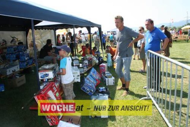 Die WOCHE besuchte die Modellflugshow 2009 in St. Marein.