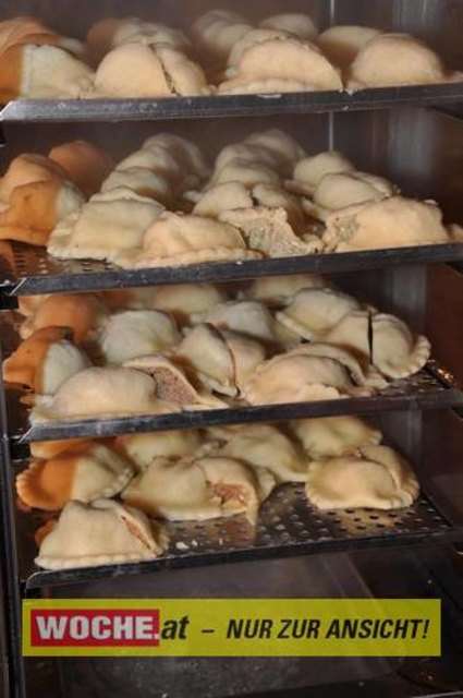 Im Casino Velden wurden die besten Kärntner Genuss Läden von den Genuss-Guide-Herausgebern Willy Lehmann und Fritz Stifsohn sowie Landesrat Josef Martinz ausgezeichnet.