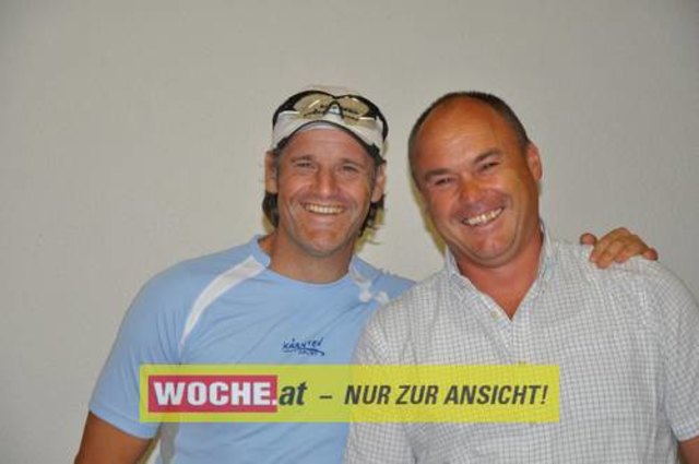 An die 500 Triathleten mußten 500 Meter schwimmen, 32 Kilometer radfahren und 6,7 Kilometer laufen.
