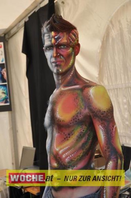 In Seeboden findet das Bodypainting-Festival statt.