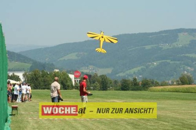 Die WOCHE besuchte die Modellflugshow 2009 in St. Marein.