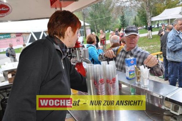 Anlässlich vom Herbst Aktivtag am Faakersee, gab es den letzten WOCHE-Wandertag der Saison. Gewandert wurde ab der Burgruine Finkenstein. Hunderte Teilnehmer nahmen daran teil!