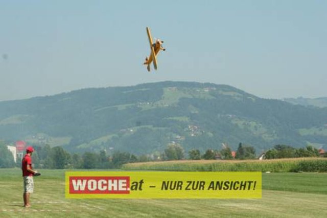 Die WOCHE besuchte die Modellflugshow 2009 in St. Marein.