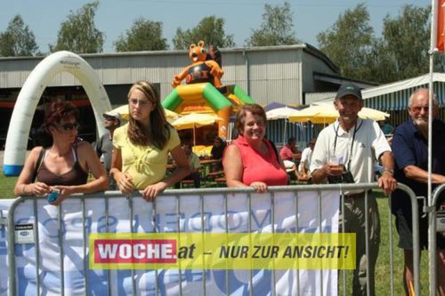 Die WOCHE besuchte die Modellflugshow 2009 in St. Marein.