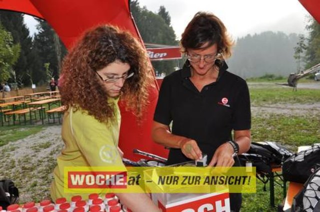 Anlässlich vom Herbst Aktivtag am Faakersee, gab es den letzten WOCHE-Wandertag der Saison. Gewandert wurde ab der Burgruine Finkenstein. Hunderte Teilnehmer nahmen daran teil!