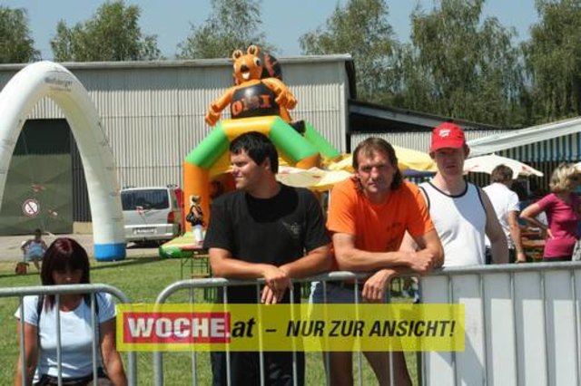 Die WOCHE besuchte die Modellflugshow 2009 in St. Marein.