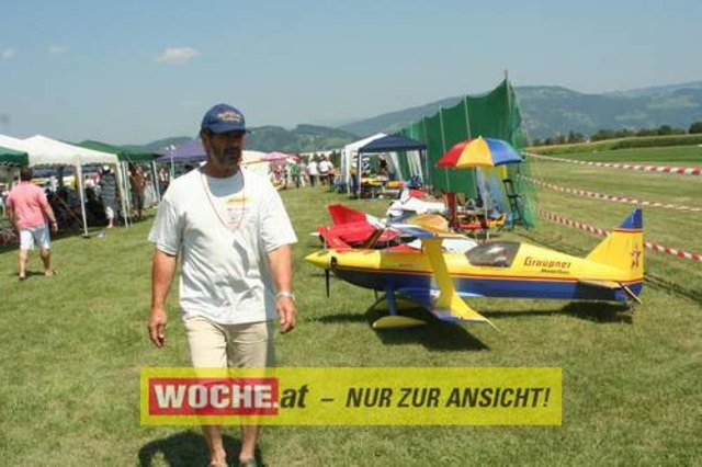 Die WOCHE besuchte die Modellflugshow 2009 in St. Marein.