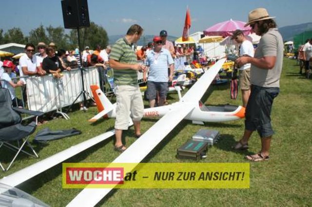 Die WOCHE besuchte die Modellflugshow 2009 in St. Marein.